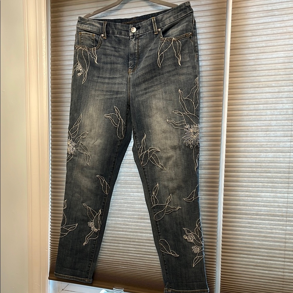 Chico's embroidered So Slimming Girlfriend Ankle Cropped Jeans